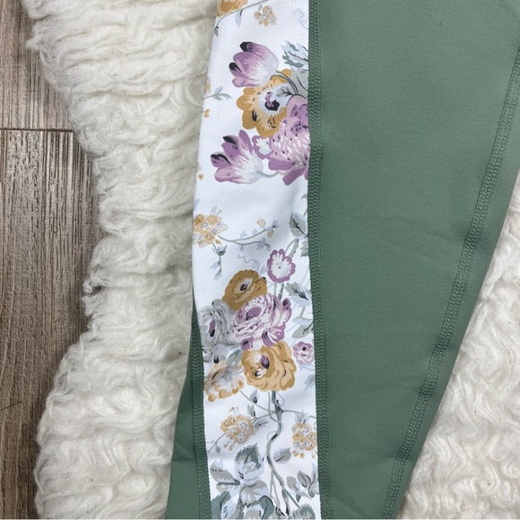 NEW Tuckernuck high rise pocket legging - Picture 6 of 12